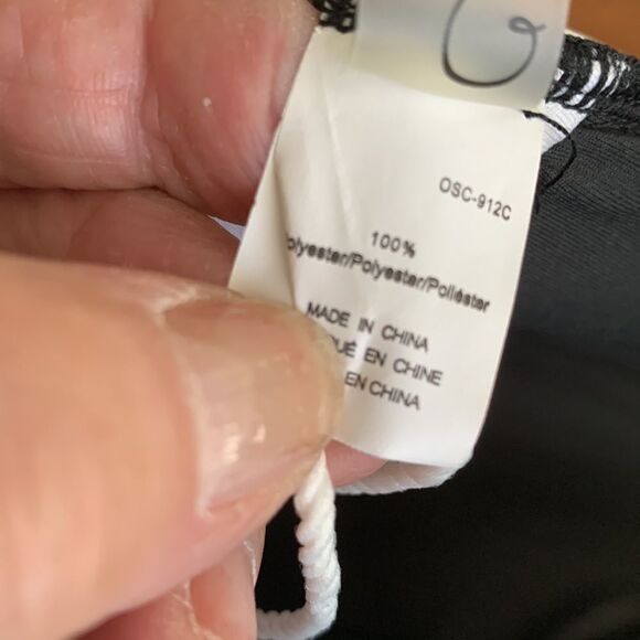 CUPSHE Sz Medium Black with black and white stripes. New with tags - Picture 4 of 6